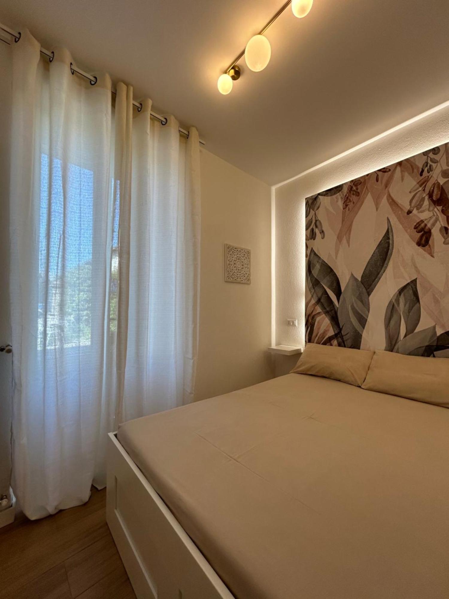 V&C Home Rental Specialist Appartamenti Fronte Lago Maggiore Germignaga Exterior photo
